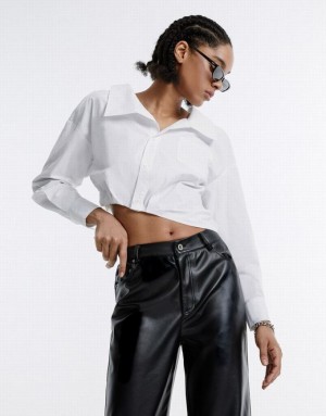 Urban Revivo Asymmetrical Cropped Women's Shirts White | WXVNYED-75