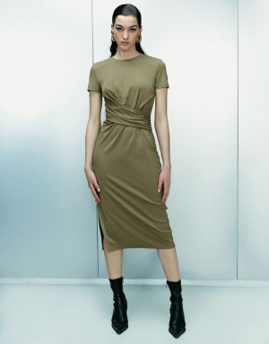 Urban Revivo Crew Neck Skinny Women's Dress Green | QPLNVOC-89