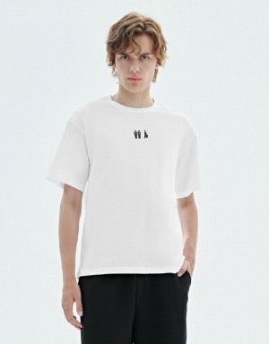 Urban Revivo Crew Neck Straight Men's T-Shirts White | MHTFZVJ-10