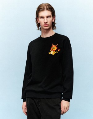 Urban Revivo Dragon Embossed Crew Neck Men's Sweatshirts Black | DCMUJSW-63