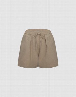 Urban Revivo Drawstring Waist Oversized Women's Shorts Khaki | JKGOICM-37