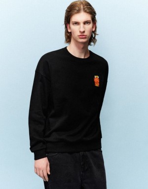 Urban Revivo Embossed Crew Neck Men's Sweatshirts Black | IBHURXC-35