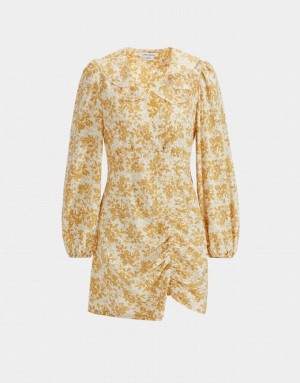 Urban Revivo Floral Print Ruffled Collar Ruched Women's Casual Dress Yellow | LJPASQV-01