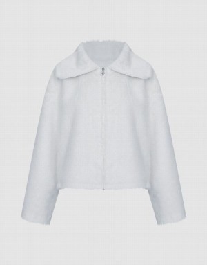 Urban Revivo Fluffy Zip Up Women's Jacket White | AFPDEJL-05