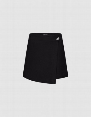 Urban Revivo Glamor Regular Skort Women's Shorts Black | WBGMJXO-54