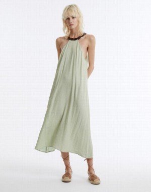 Urban Revivo Halter Midi Women's Midi Dress Green | QJIMPFZ-46