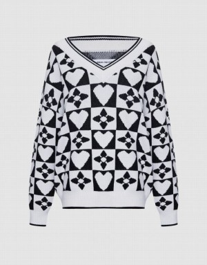 Urban Revivo Heart & Checkered Pattern Women's Sweaters White / Black | VZWOMYX-56