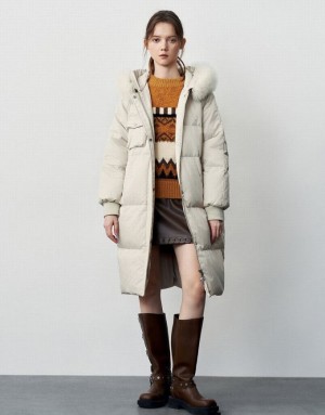 Urban Revivo Hooded With Furry Collar Women's Down Jackets White | RNTYPDX-06