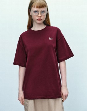 Urban Revivo Letter Printed Loose Women's T-Shirts Burgundy | XUQYIWG-86