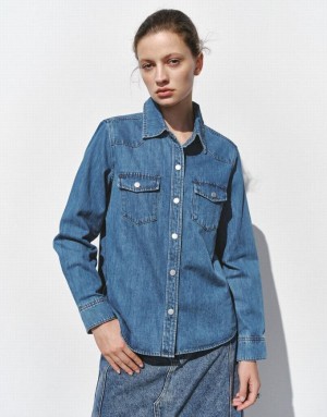 Urban Revivo Loose Denim With Pressed Buttons Women's Shirts Blue | KSHDVZJ-91