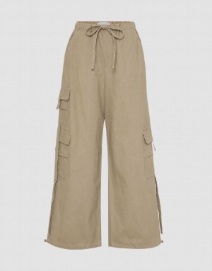 Urban Revivo Multi-Pocket Drawstring Waist Wide-Leg Women's Pants Khaki | AUEMXNH-25