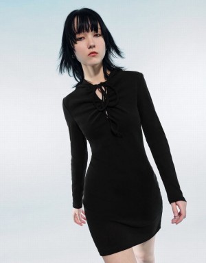 Urban Revivo O-Ring Hooded Skinny Women's Dress Black | VQSORKB-63