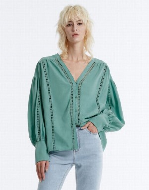 Urban Revivo Pointelle Buttoned Women's Shirts Green | BLTZIOG-31