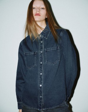 Urban Revivo Press Buttoned Denim Women's Shirts Blue | YAHSPUD-34