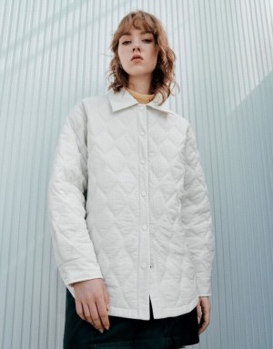 Urban Revivo Press Buttoned Embossed Padded Women's Coats White | XCGDIUQ-68