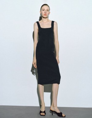 Urban Revivo Sleeveless Square-cut Collar Women's Knitted Dress Black | STDWPYG-92