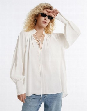 Urban Revivo Tie Front Women's Blouse White | DAHGICM-69