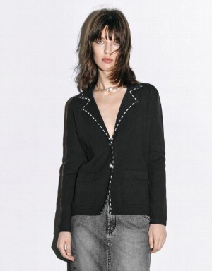 Urban Revivo V-Neck Knitted Women's Cardigan Black | NTOAHWD-13