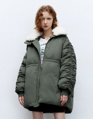 Urban Revivo Zipper Front With Furry Collar Women's Down Jackets Green | WVOEGIM-08