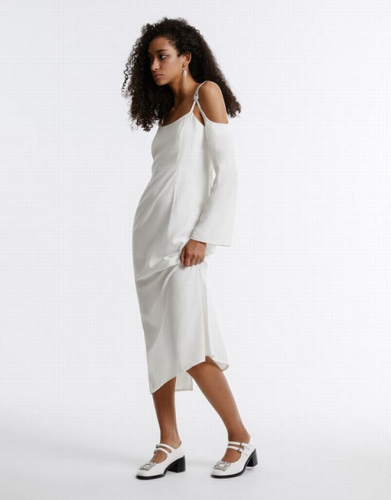 Urban Revivo Cold Shoulder Women's Casual Dress White | PKAURMW-65