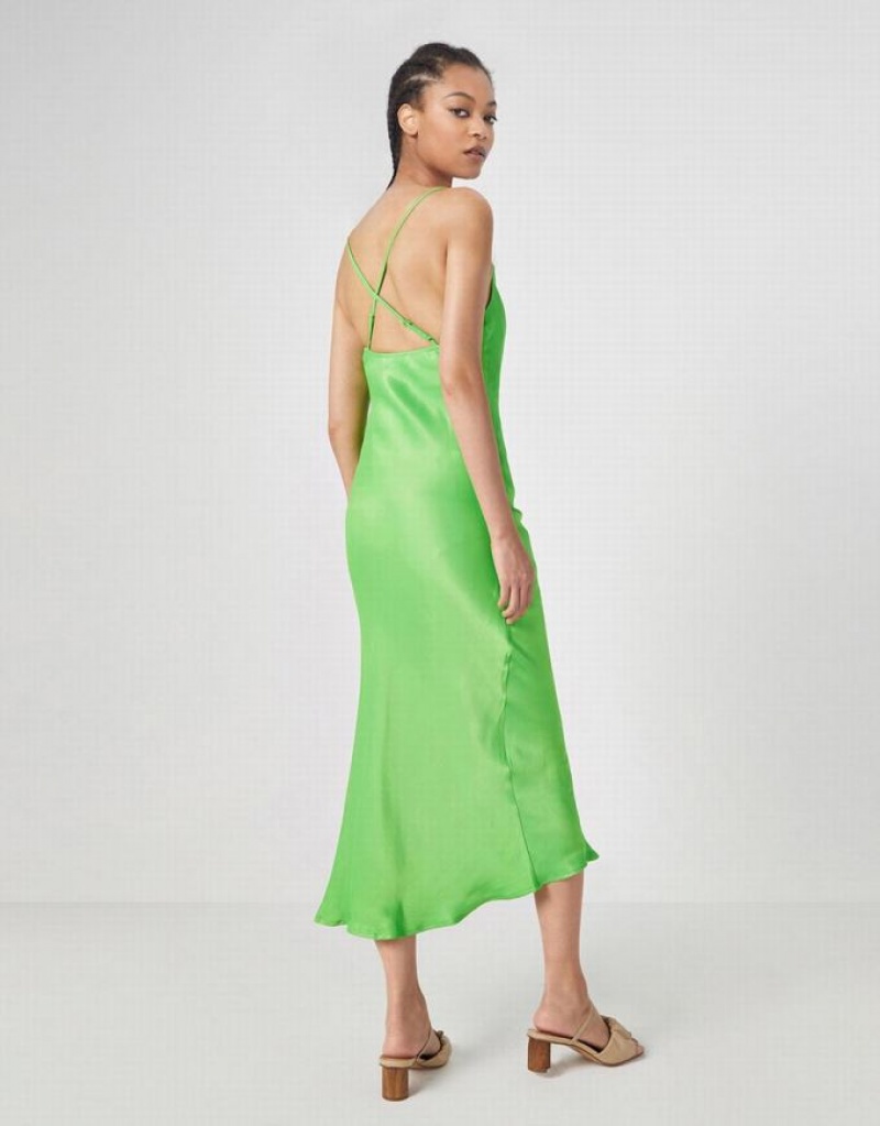 Urban Revivo Cowl Neck Split Hem Cami Women's Dress Green | DYBOMLG-43