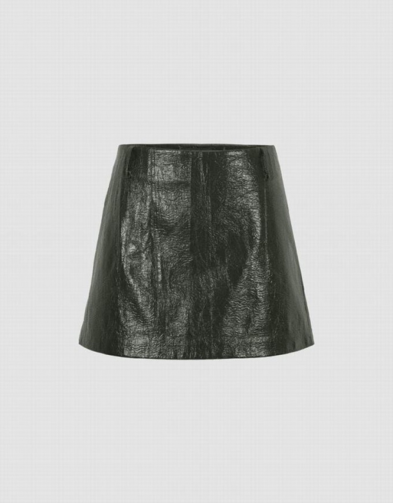 Urban Revivo Crumpled Effect Vegan Leather Mini Women\'s Skirts Green | TVPLWMR-50