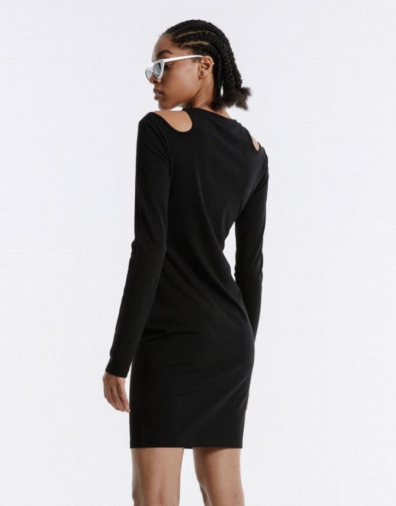 Urban Revivo Cut Out Letter Women's Short Dress Black | HATNBRX-71