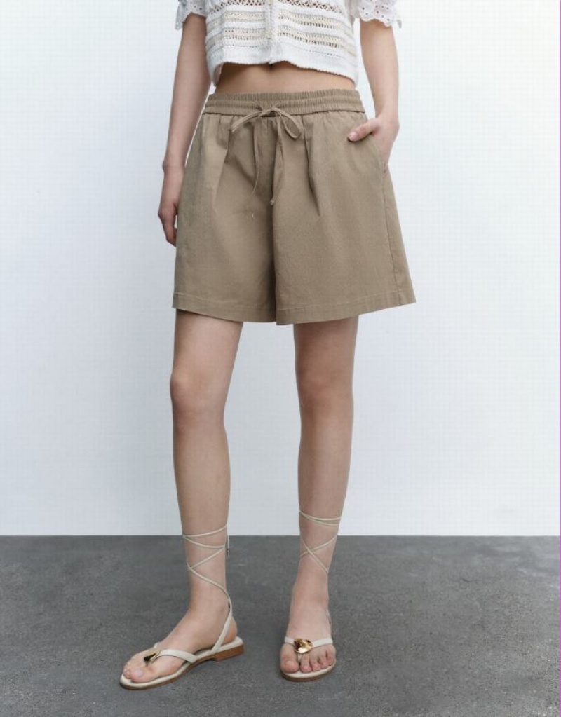 Urban Revivo Drawstring Waist Oversized Women's Shorts Khaki | JKGOICM-37