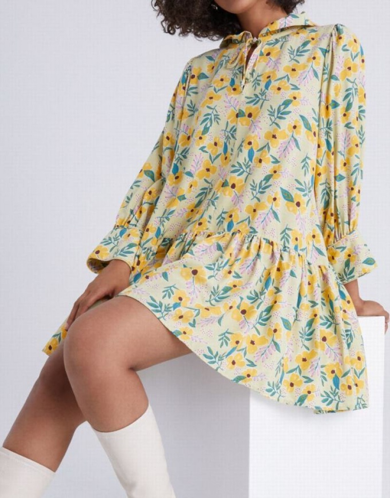 Urban Revivo Floral Print Knot Front Ruffle Hem Women's Casual Dress Yellow | YGPOIBT-93