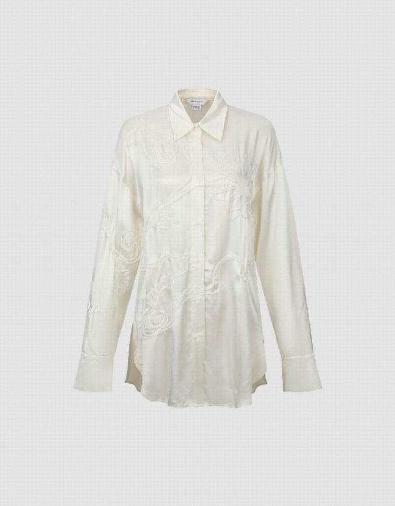 Urban Revivo Flower Embossed Loose Women's Shirts White | IYDSXAW-78