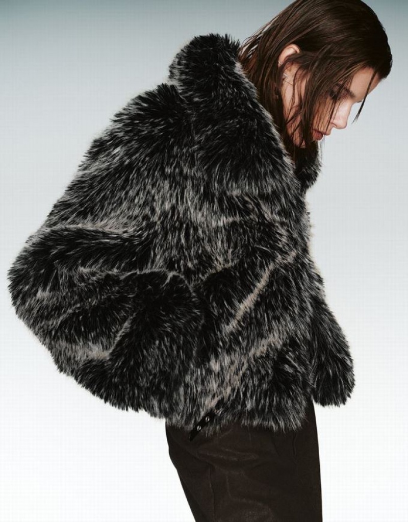 Urban Revivo Fluffy Straight Women's Coats Black | TCZLSHY-60