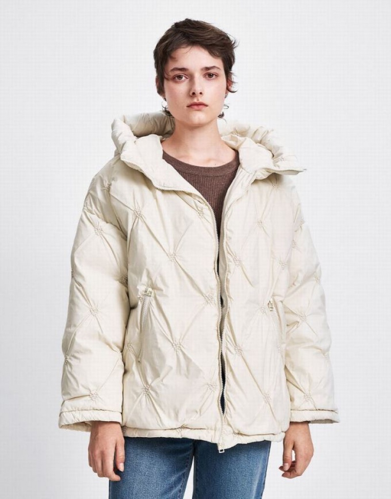 Urban Revivo Heart Detail Quilted Women's Down Jackets White | VNDGQUS-54