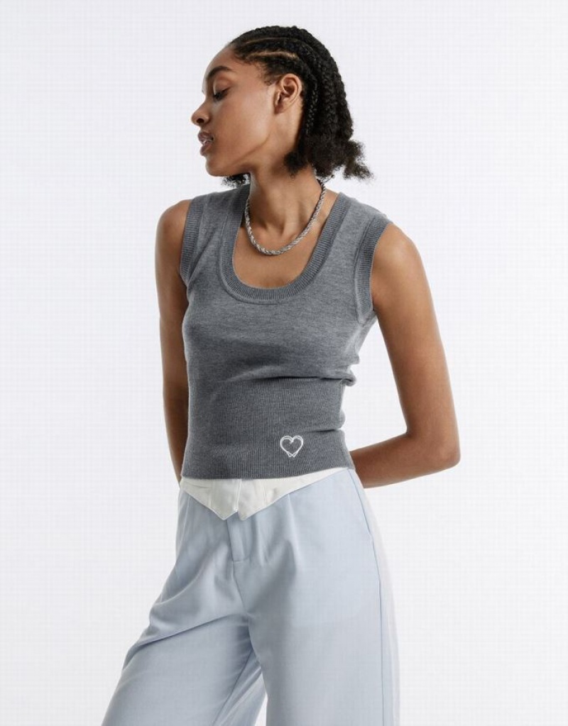 Urban Revivo Heart Embroidery Women's Tank Top Grey | BTUYQGC-05