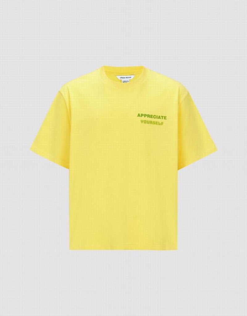 Urban Revivo Letter Detail Crew Neck Men's T-Shirts Yellow | SHUXIVQ-67