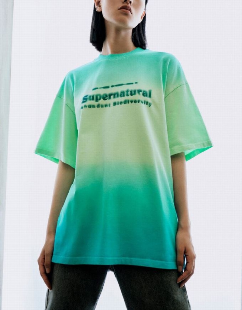 Urban Revivo Letter Printed Gradient Women's T-Shirts Green | ALFQYDJ-24