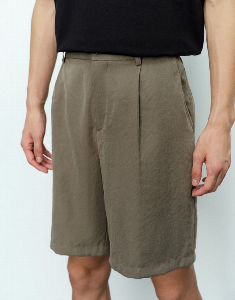 Urban Revivo Loose Men's Shorts Dark Khaki | JRSIBXV-14