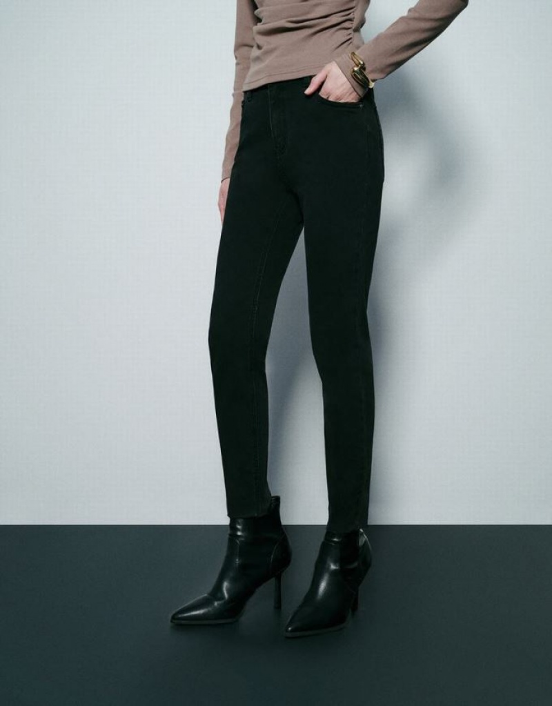 Urban Revivo Raw Hem Skinny Women's Jeans Black | JGTKQOI-64