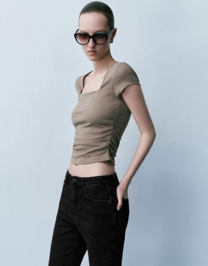 Urban Revivo Square-Cut Collar Skinny Knitted Women's T-Shirts Khaki | DRASVNL-35