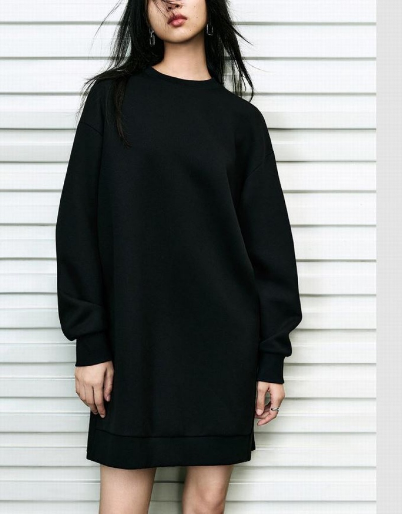 Urban Revivo Straight Crew Neck Women's Knitted Dress Black | RNVWQZP-86