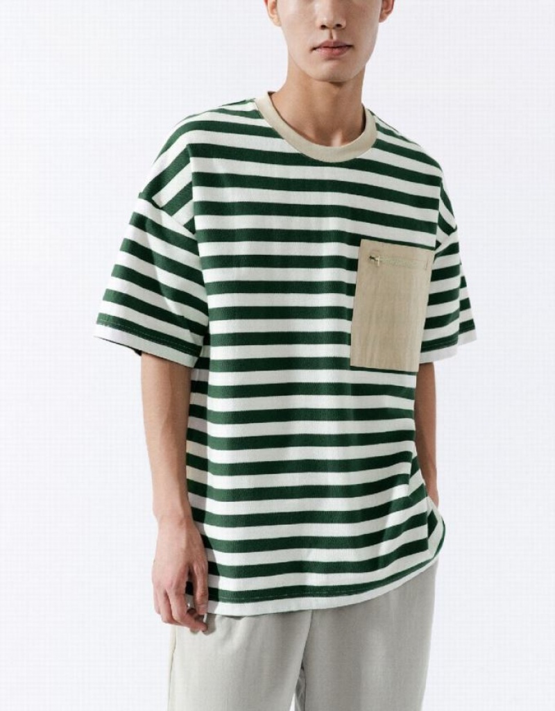 Urban Revivo Striped Straight Men's T-Shirts Green | RHMLCYQ-74