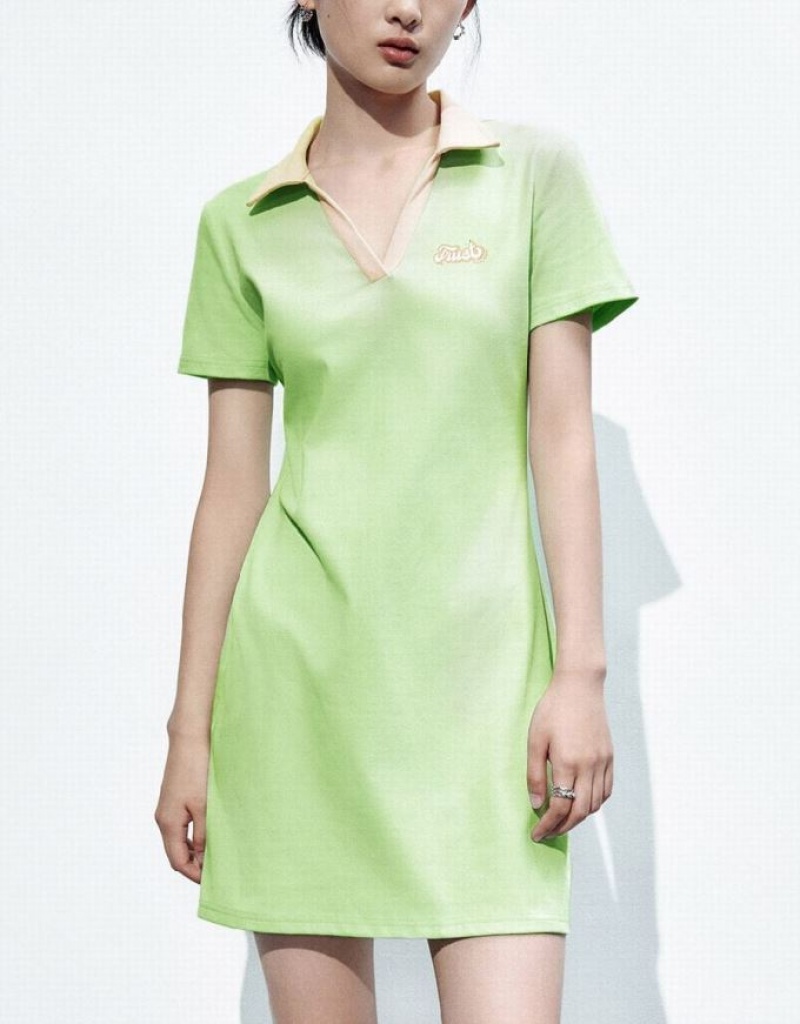 Urban Revivo V-Neck A-Line Women's Dress Green | ALUVYJH-21