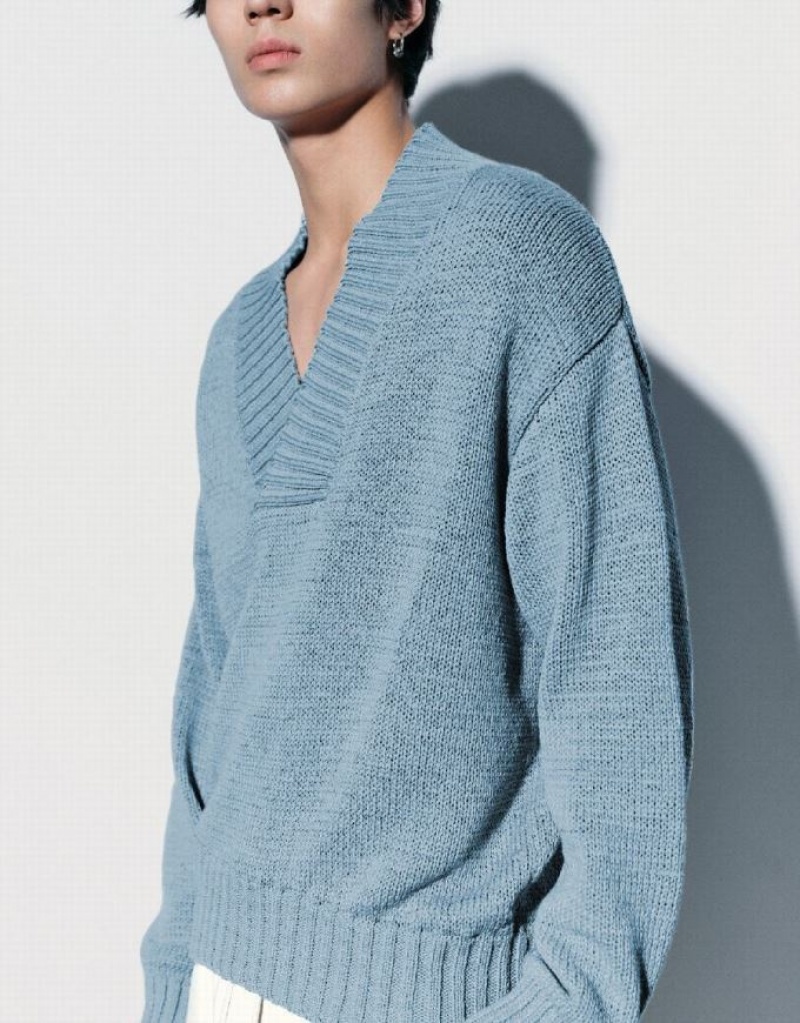 Urban Revivo V-Neck Knitted Men's Cardigan Blue | GEHOJPI-45