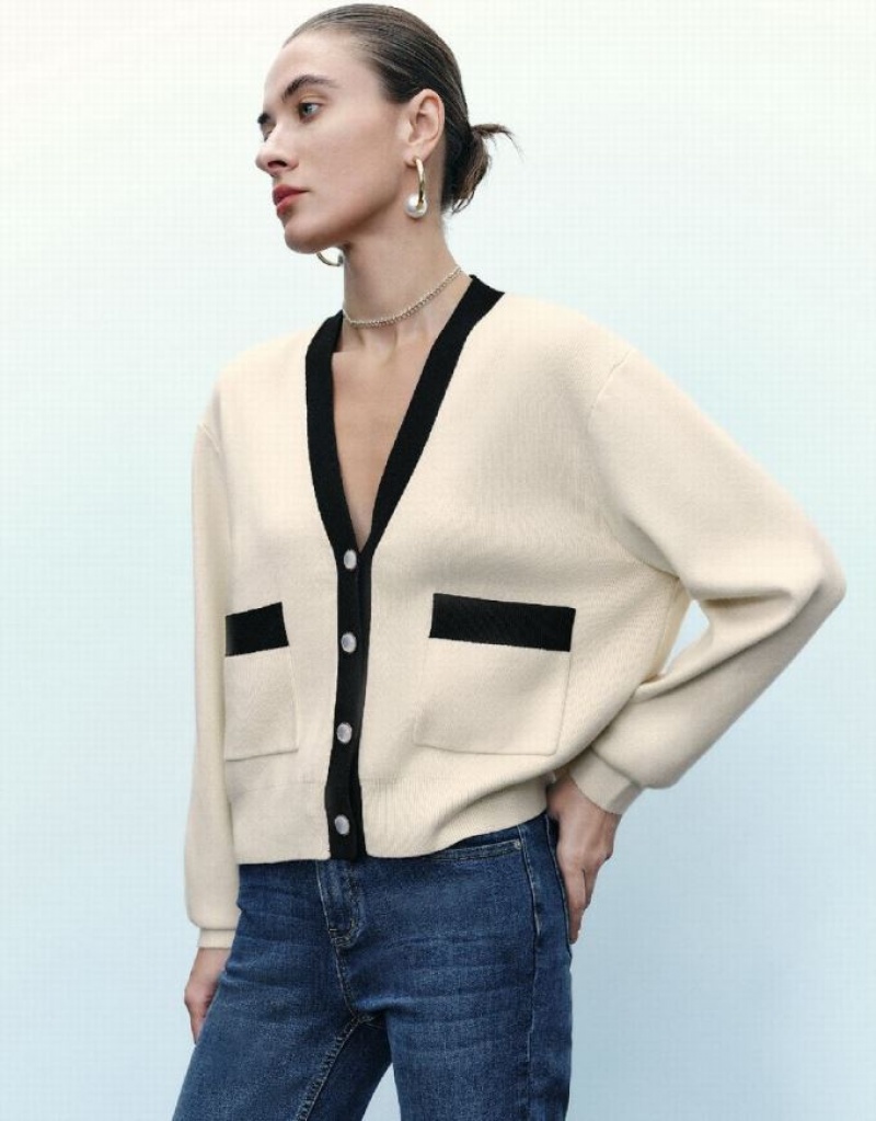 Urban Revivo V-Neck Knitted Women's Cardigan Beige | SCNGXED-78