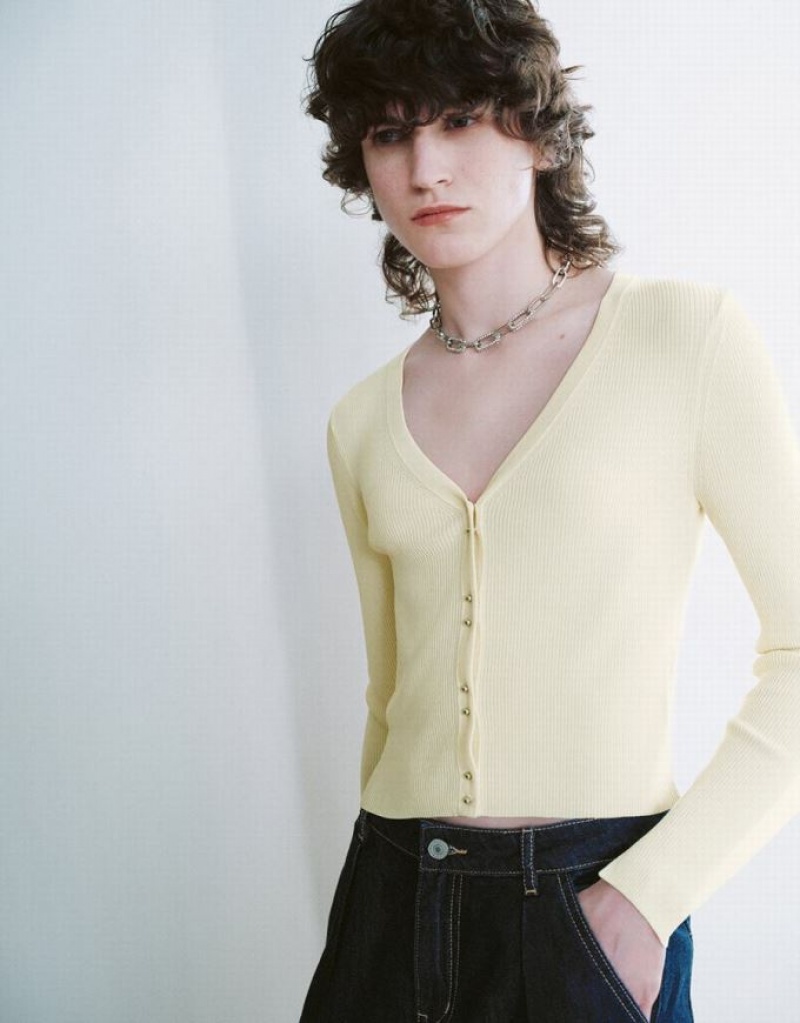 Urban Revivo V-Neck Knitted Women's Cardigan Yellow | CQXVWLZ-64