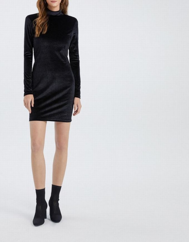 Urban Revivo Velvet Turtle Neck Bodycon Women's Casual Dress Black | ZCHOUNP-46