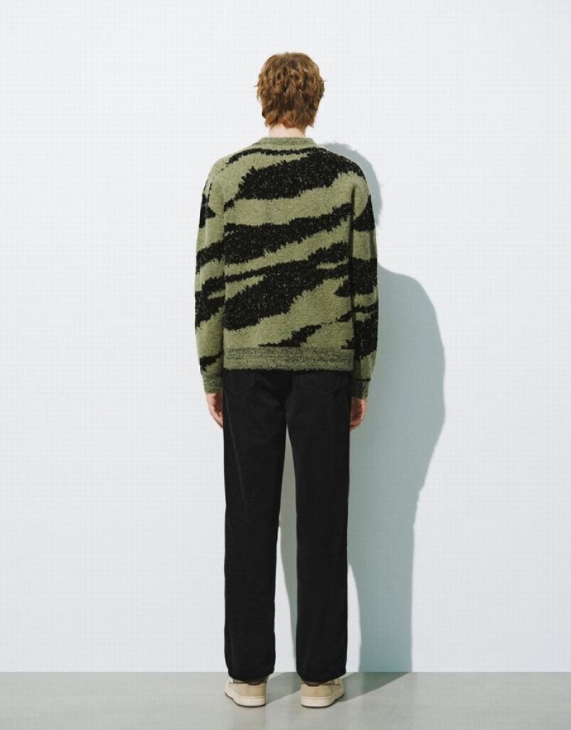 Urban Revivo Zebra Printed Crew Neck Knitted Men's Cardigan Green | ZSLMPDV-47