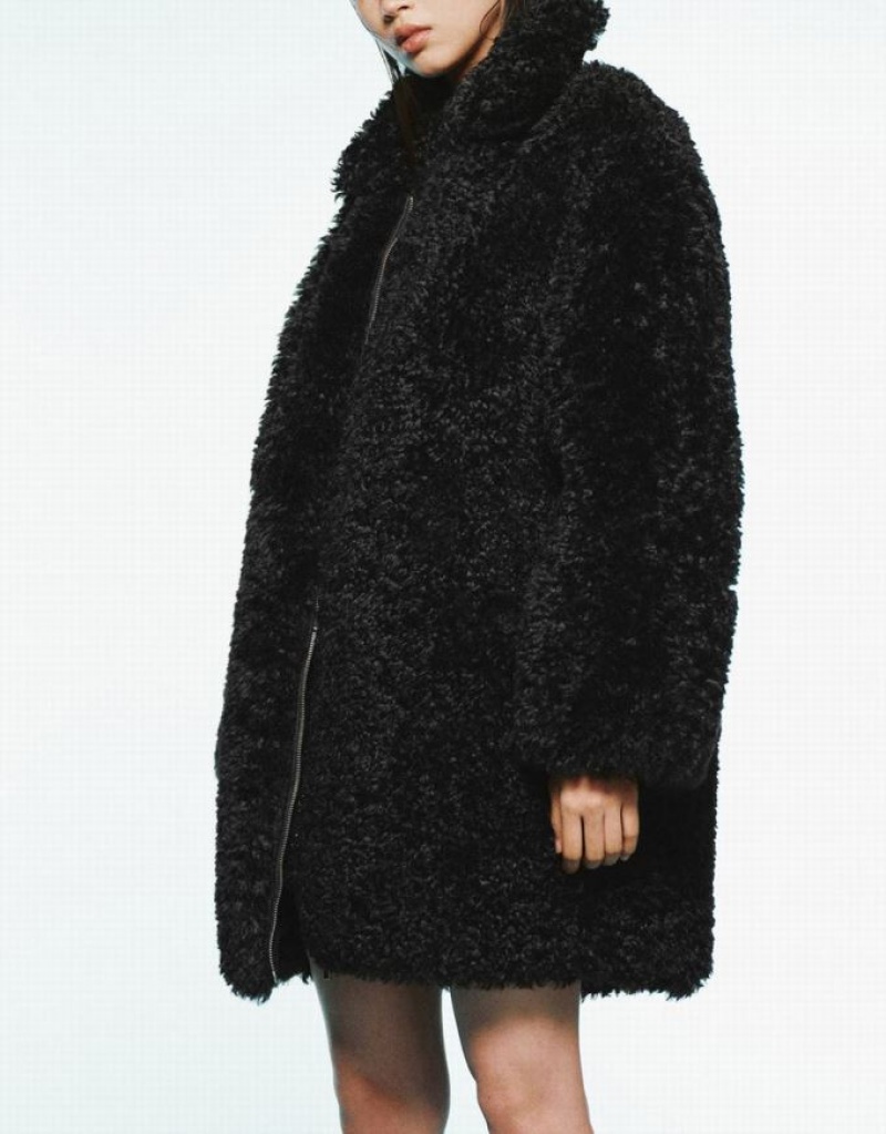 Urban Revivo Zipper Front Straight Furry Women's Coats Black | GTHIWYN-19